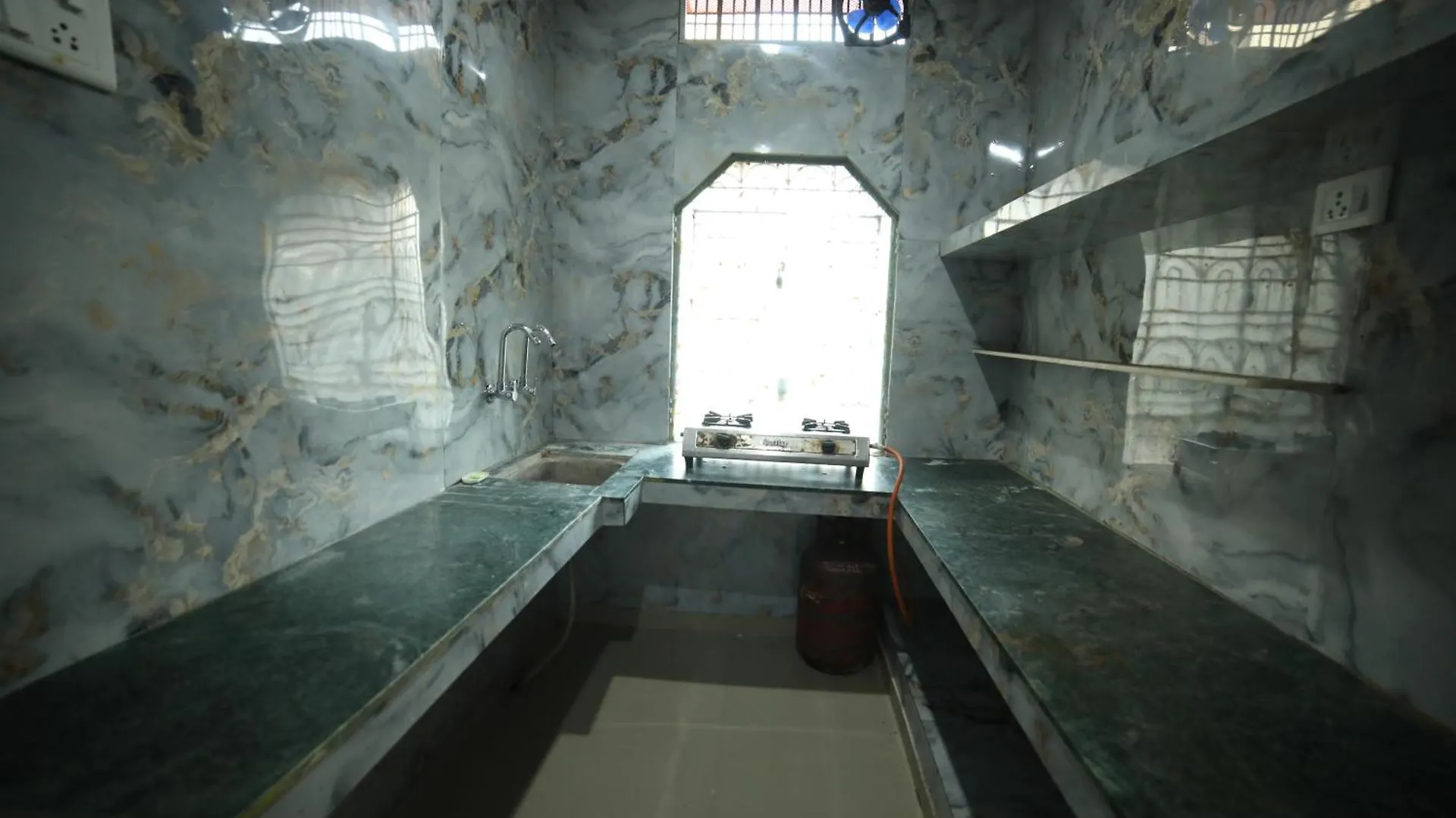 Δωμάτια σε οικογενειακή κατοικία Maa Vishalakshi Home Stay Βαρανάσι