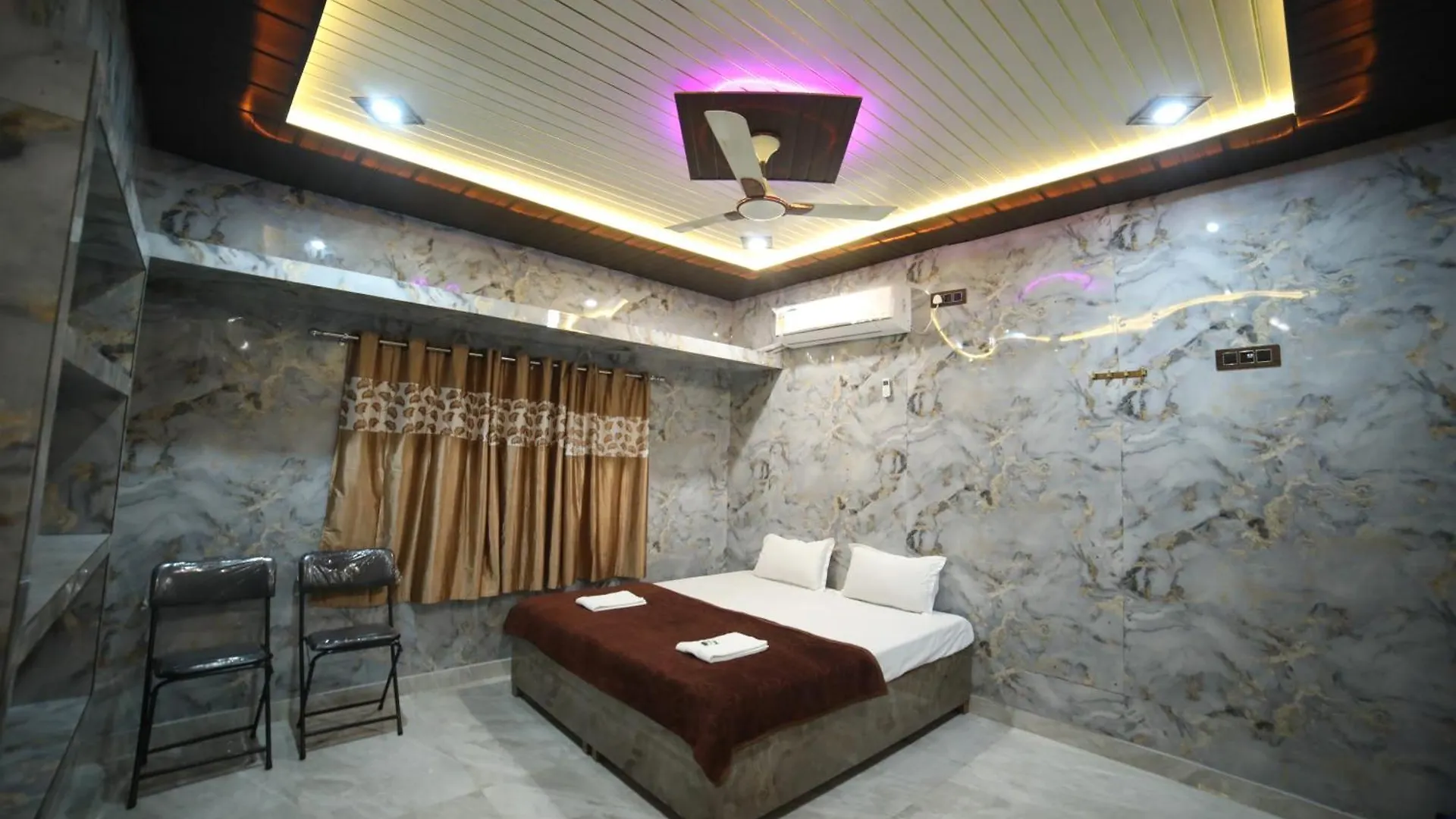 Maa Vishalakshi Home Stay Βαρανάσι Ινδία